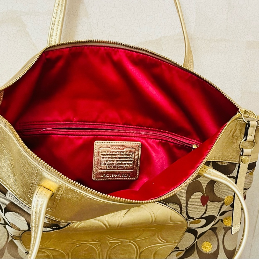 Coach Handbag - Picture 5 of 7